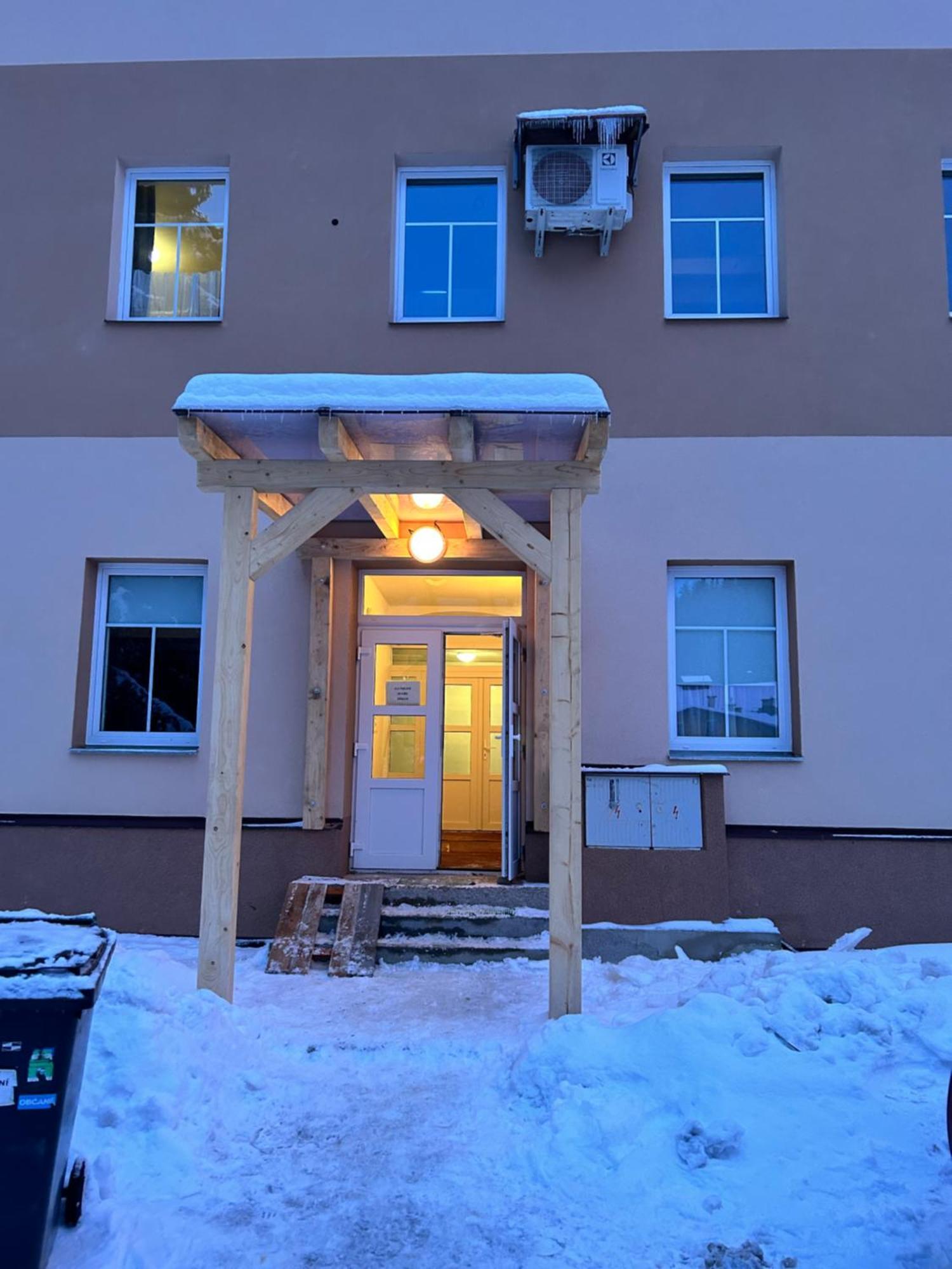 Apartment Owl Korenov Exterior photo